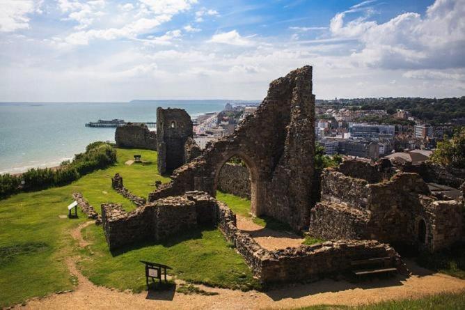 Welcome To Nelson'S Quarters Hastings Exteriér fotografie